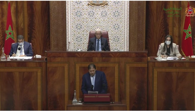 برلماني المحمدية آيت منا يتحول إلى سخرية بمواقع التواصل