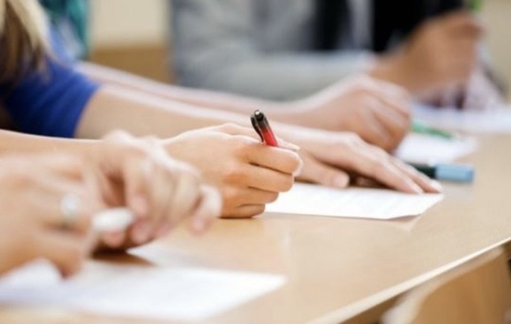 تأجيل الامتحانات لمتابعة المباراة الكبرى للمنتخب المغربي