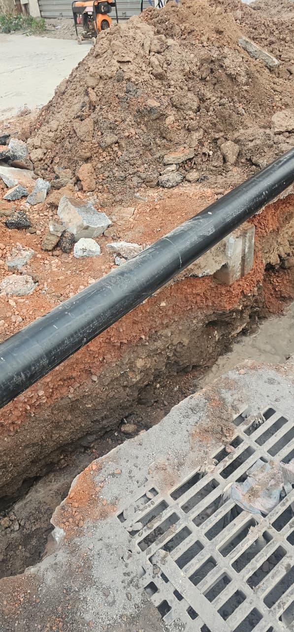 أزمة الماء والكهرباء بـ”جنان زناتة” تفجر غضب لجنة التعمير بعين حرودة ضد شركة التهيئة